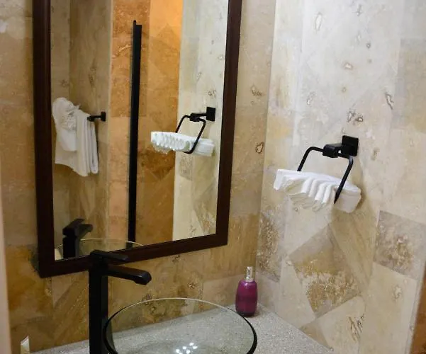 Hotel The Watermark 4*