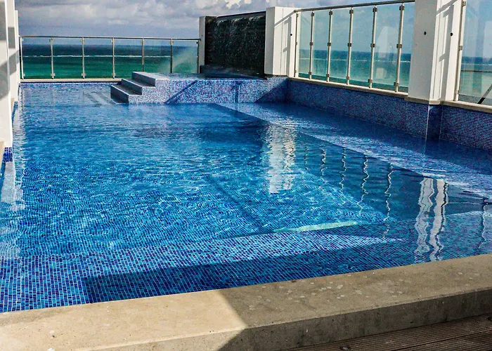 Hotel The Watermark 4*