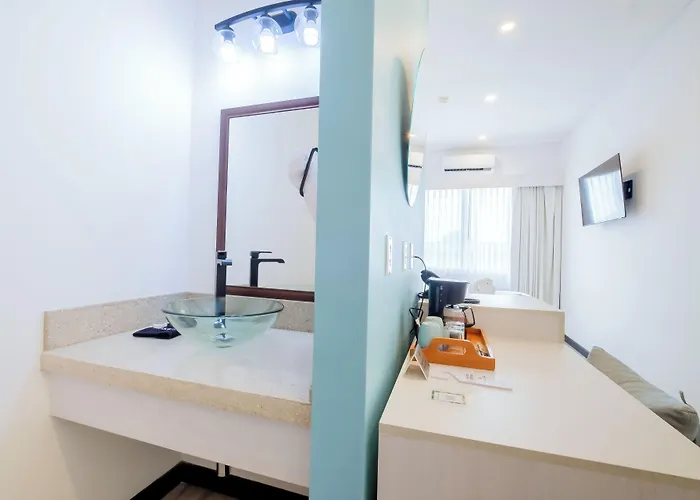 The Watermark Hotel 4*
